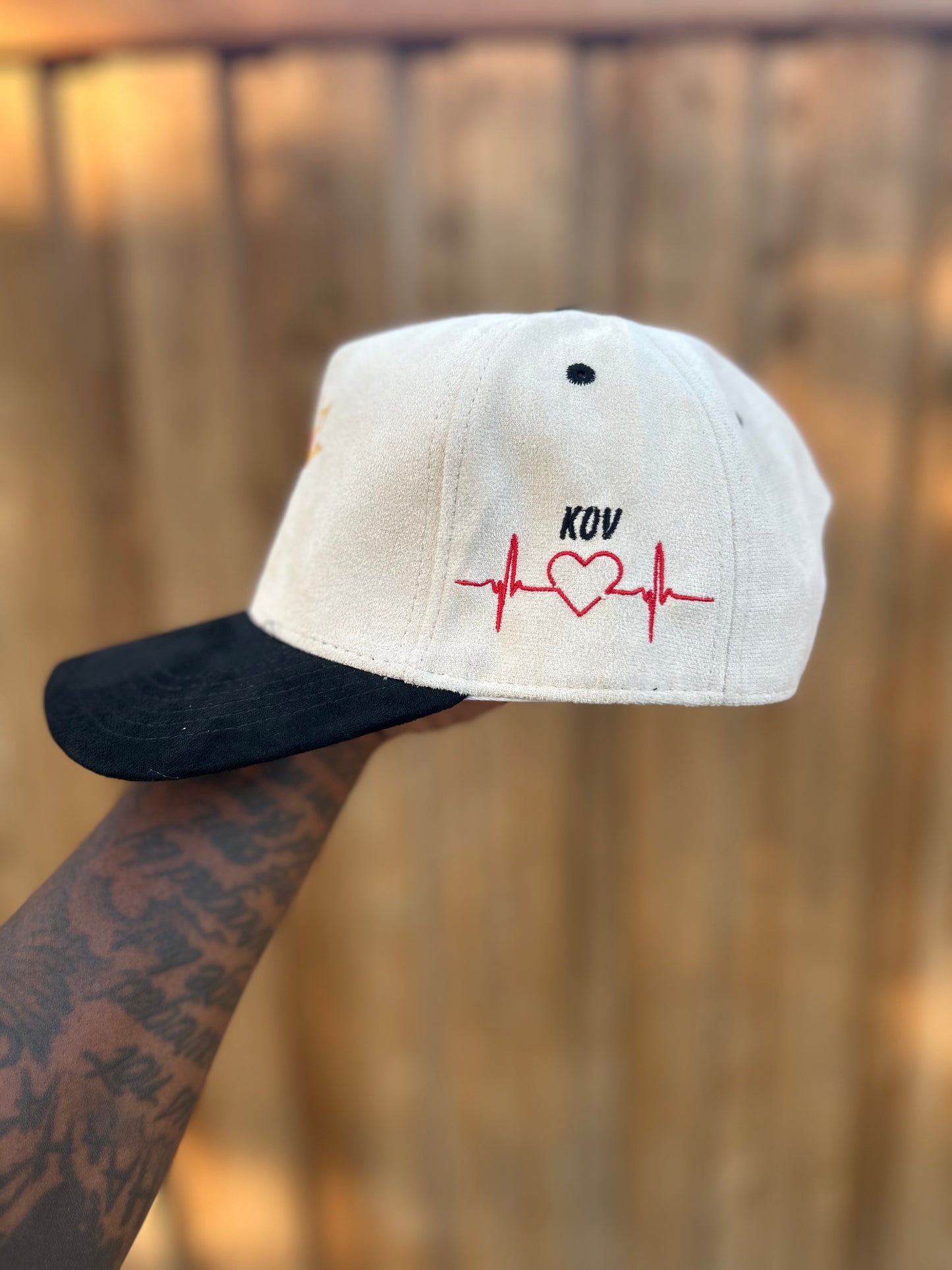 Hat (VIIBEZ)